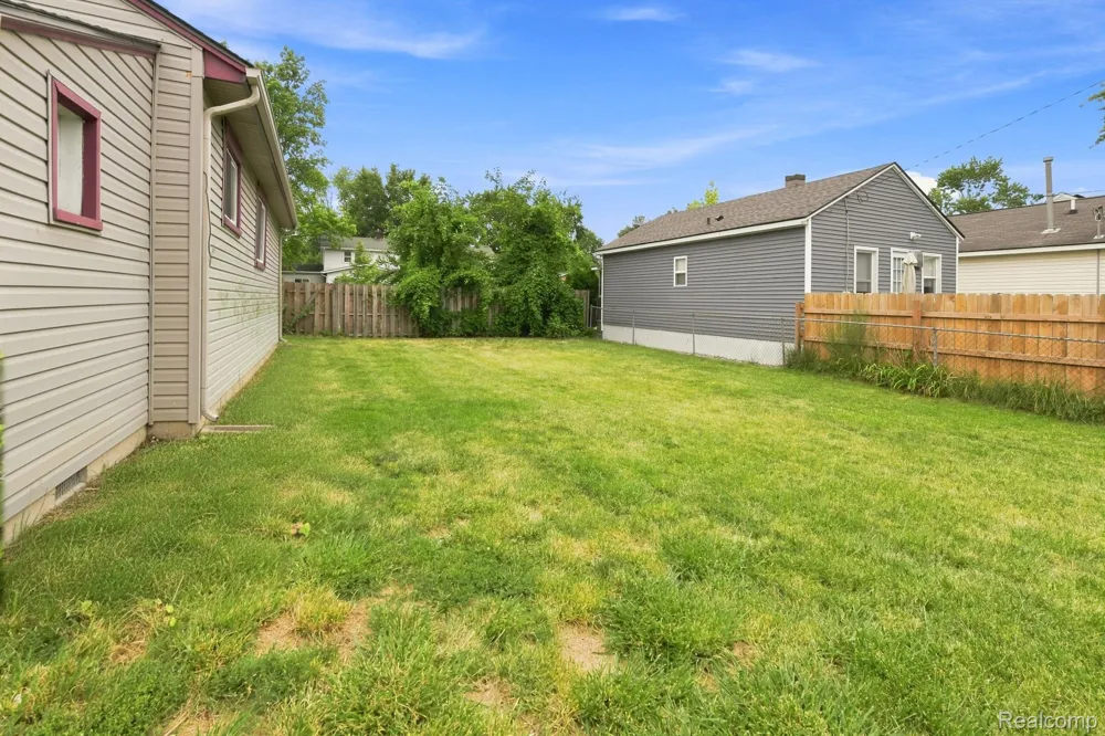 1350 Spencer Street Ferndale City, MI 48220