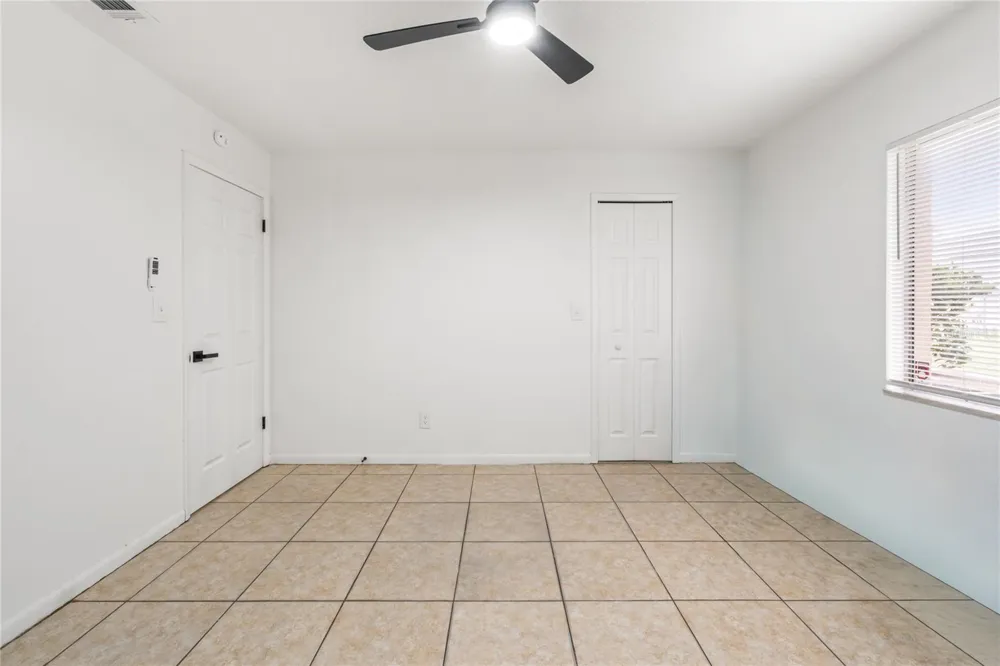 5219 VIA HACIENDA CIRCLE #B109 Orlando, FL 32839