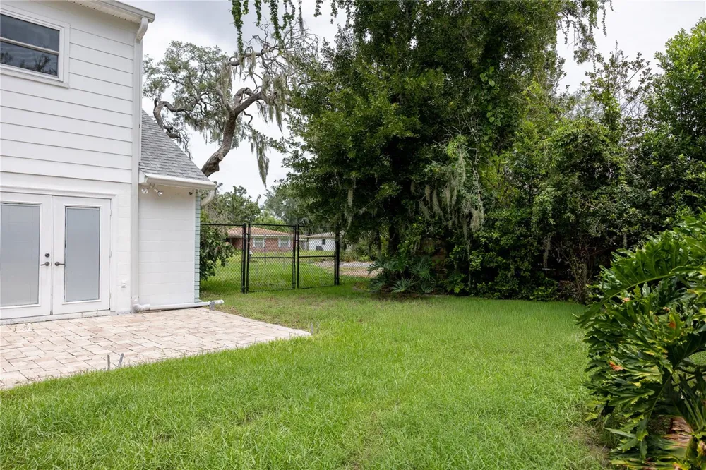 615 VALLE VISTA DRIVE Brandon, FL 33511