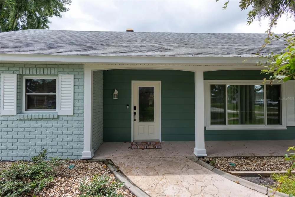 615 VALLE VISTA DRIVE Brandon, FL 33511