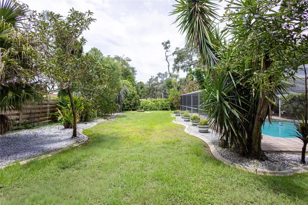 615 VALLE VISTA DRIVE Brandon, FL 33511