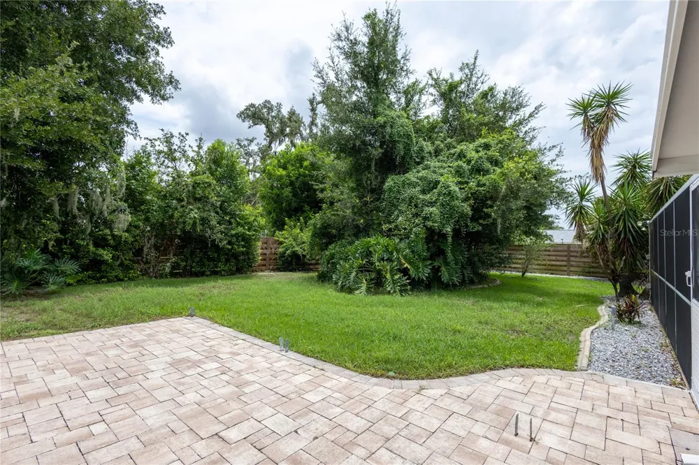 615 VALLE VISTA DRIVE Brandon, FL 33511