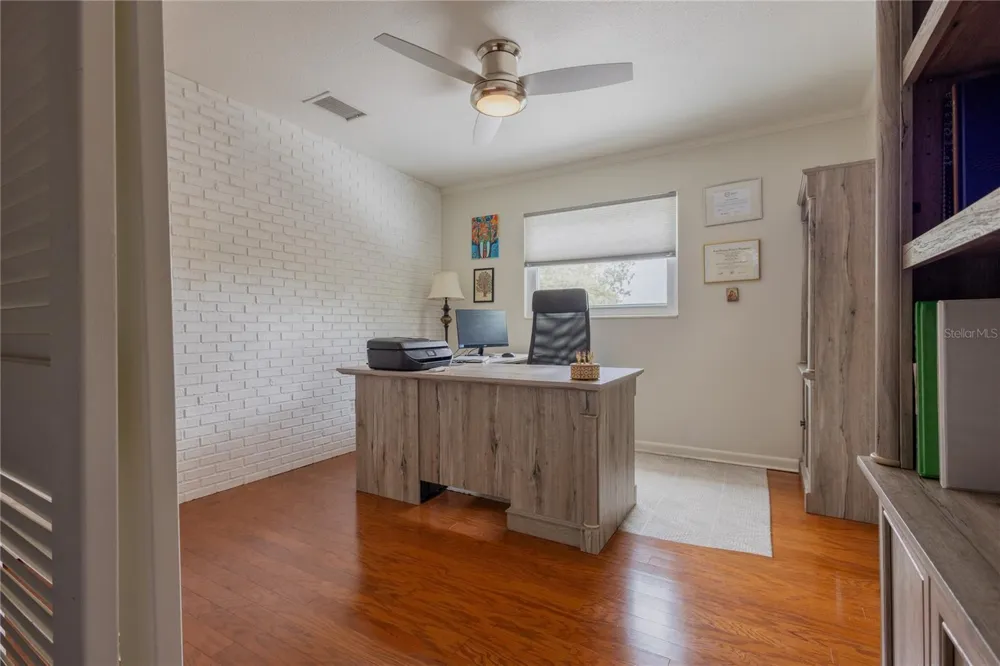615 VALLE VISTA DRIVE Brandon, FL 33511