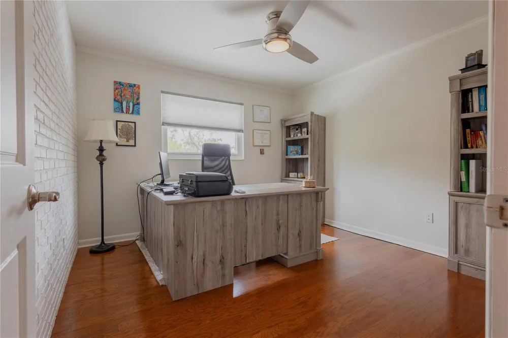 615 VALLE VISTA DRIVE Brandon, FL 33511