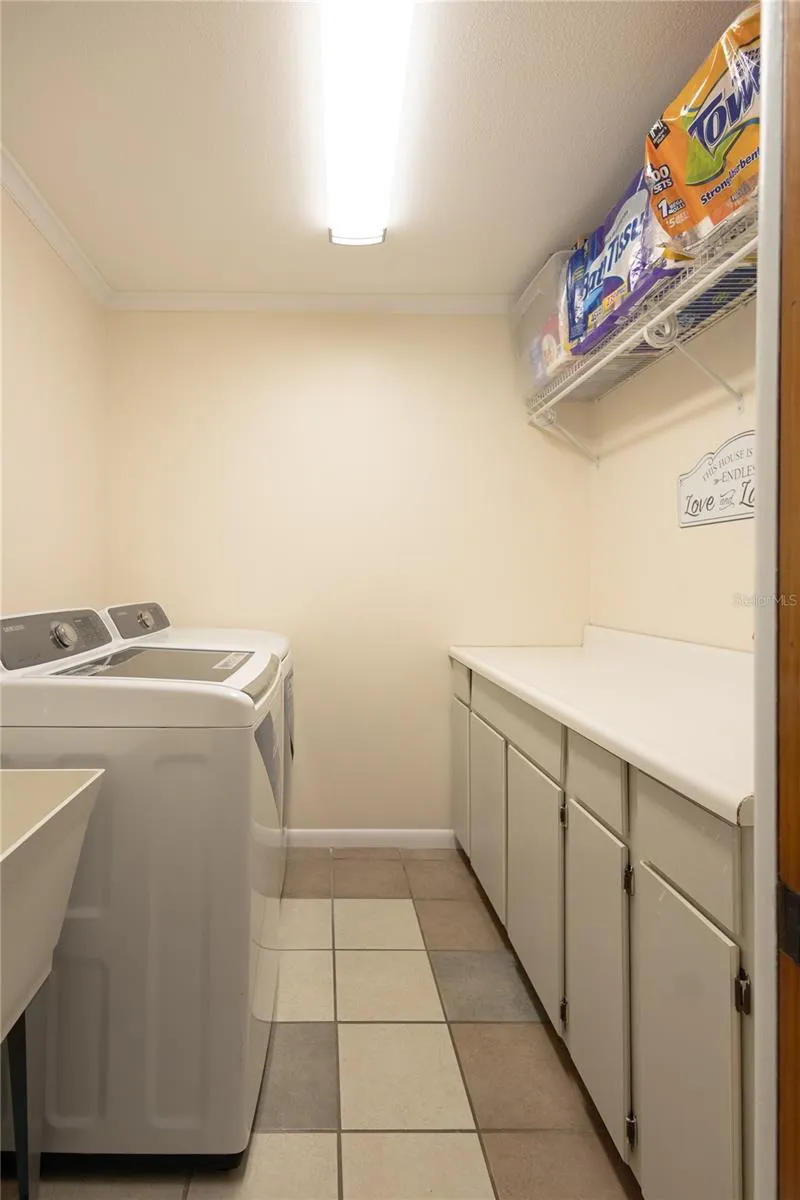 615 VALLE VISTA DRIVE Brandon, FL 33511