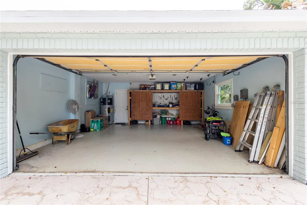 615 VALLE VISTA DRIVE Brandon, FL 33511