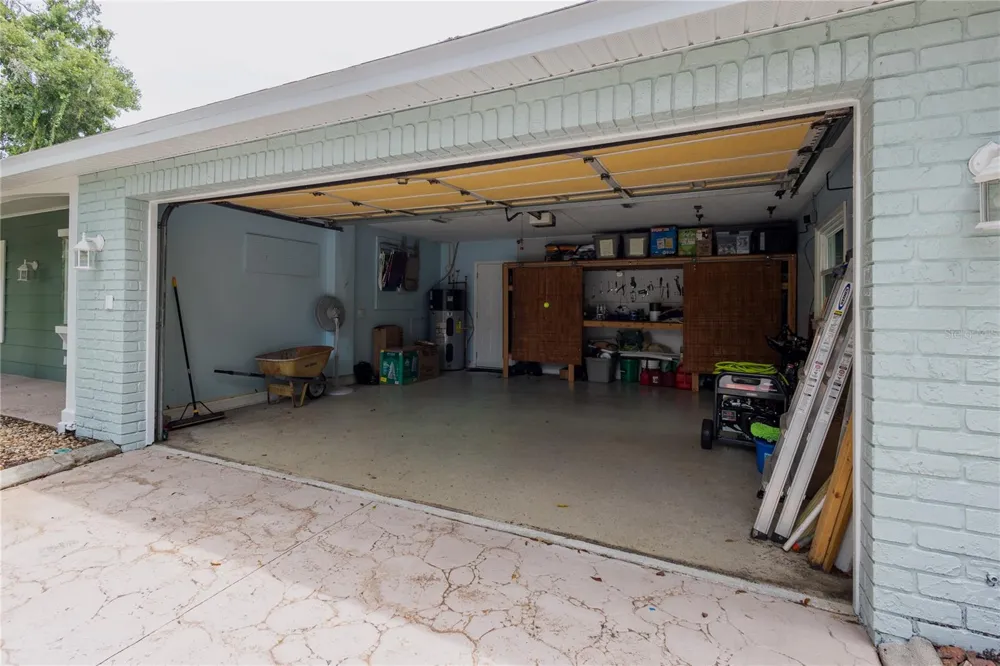 615 VALLE VISTA DRIVE Brandon, FL 33511