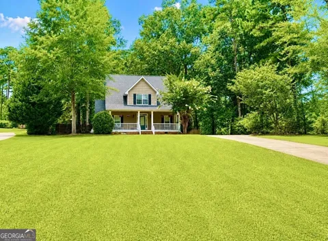 150 W Lakeview DR NE