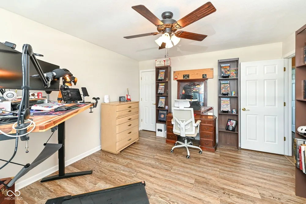 19388 Golden Meadow Way Noblesville, IN 46060