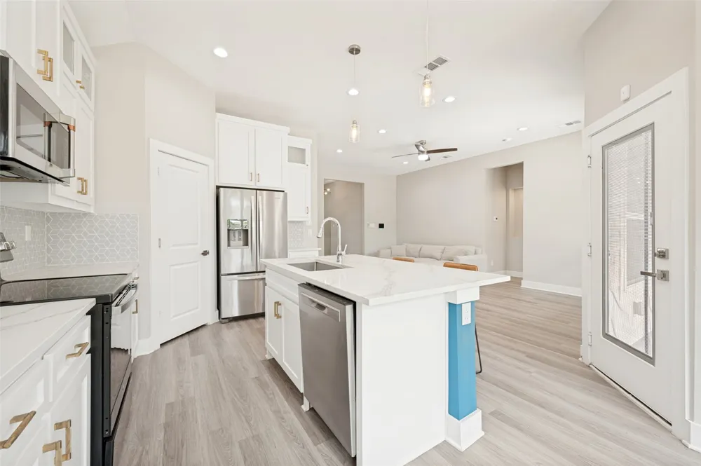 1210 Morrell Avenue Dallas, TX 75203