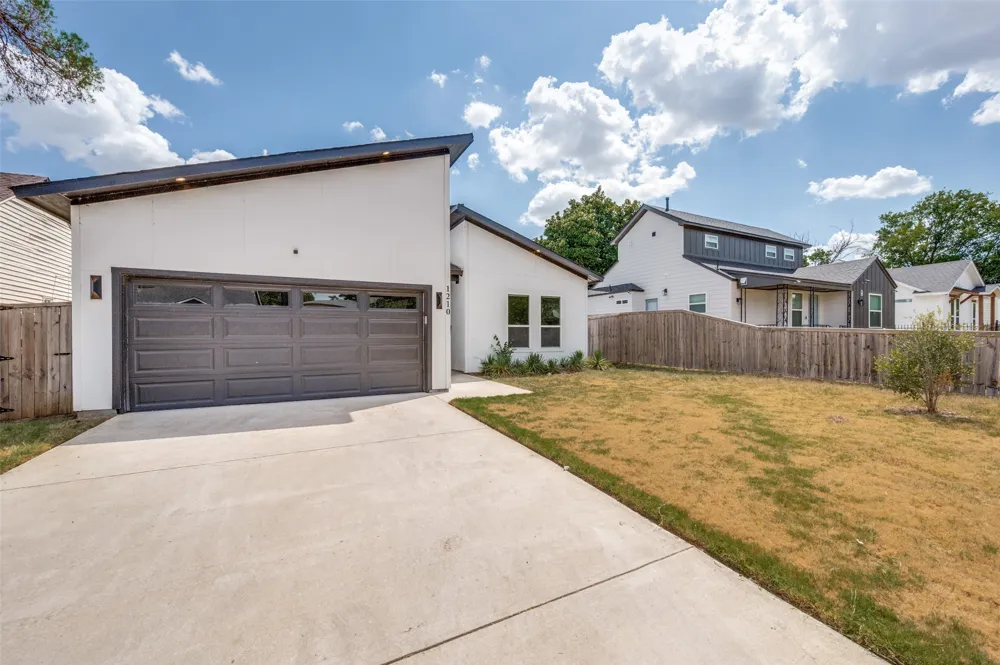1210 Morrell Avenue Dallas, TX 75203