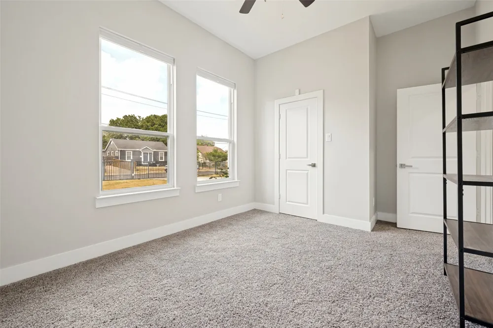 1210 Morrell Avenue Dallas, TX 75203