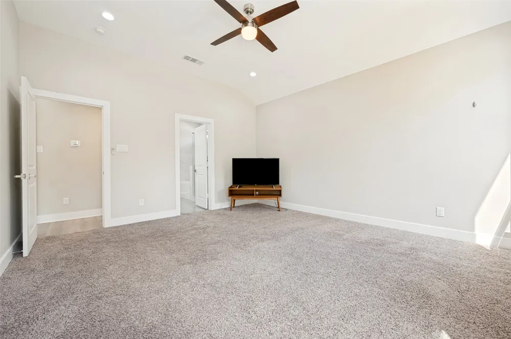 1210 Morrell Avenue Dallas, TX 75203