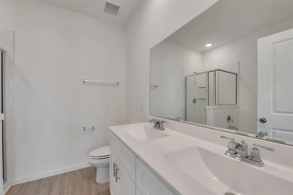 339 Lippizan Drive Alvin, TX 77511