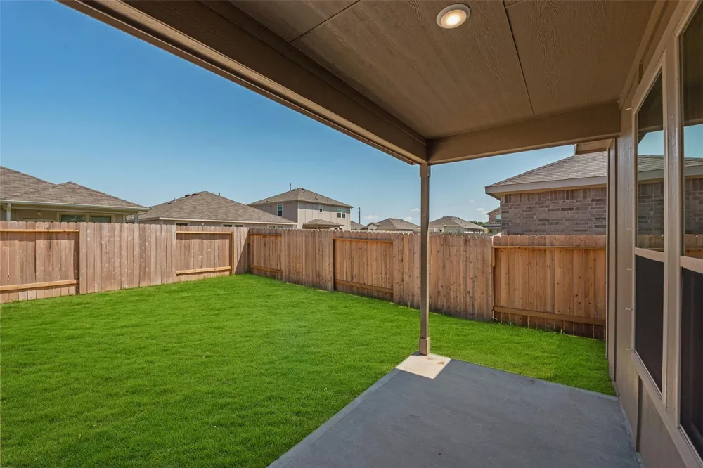 339 Lippizan Drive Alvin, TX 77511
