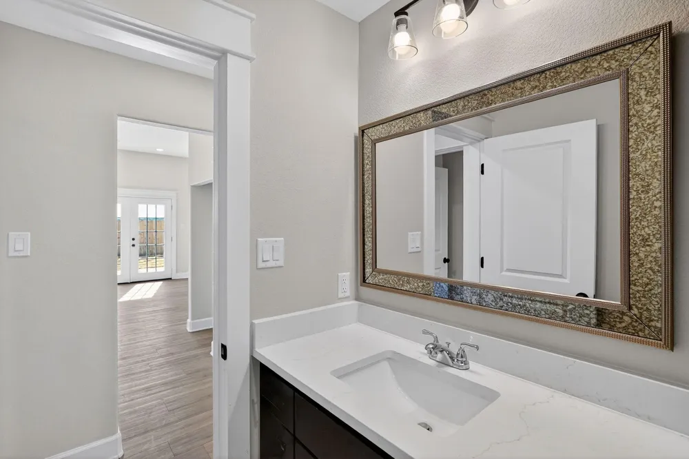 161 Turnrow Cove Snook, TX 77879