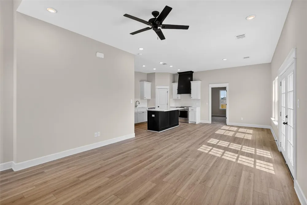 161 Turnrow Cove Snook, TX 77879