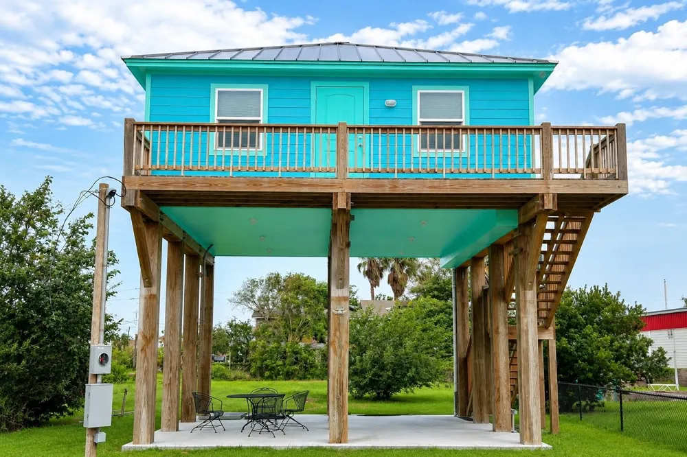 1021 Sage Road Crystal Beach, TX 77650