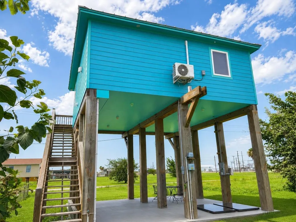 1021 Sage Road Crystal Beach, TX 77650