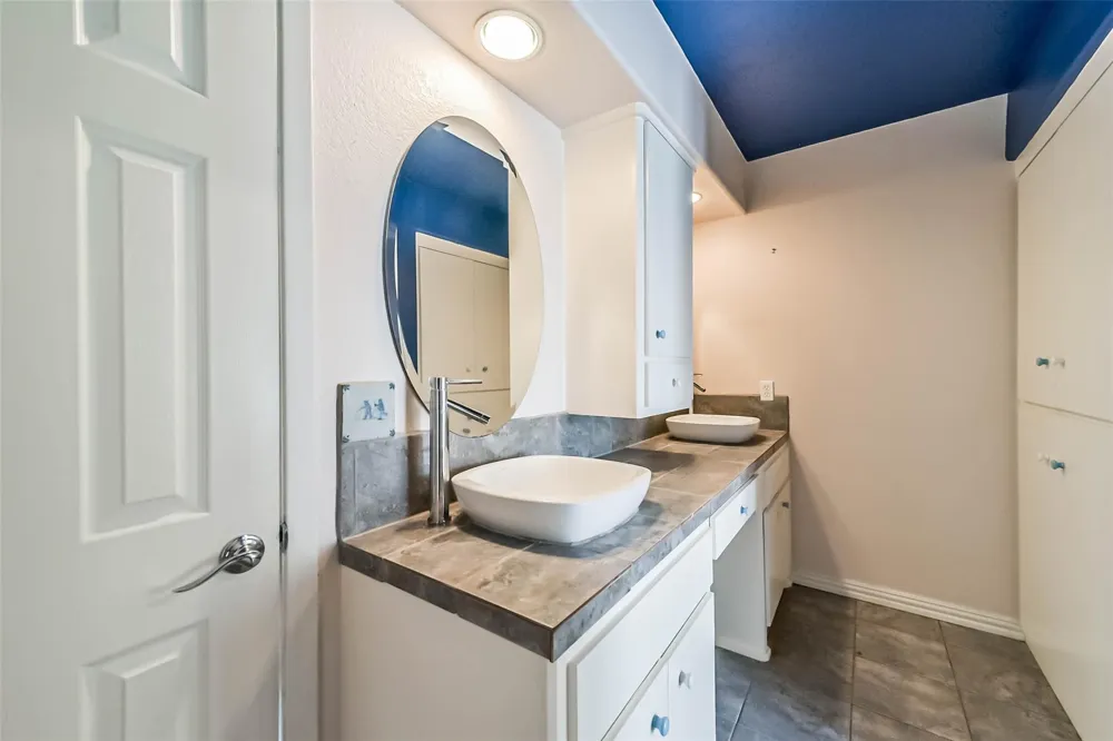 4008 Breakwood Drive Houston, TX 77025
