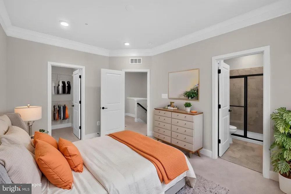 4211 LAPLATA AVENUE Baltimore, MD 21211