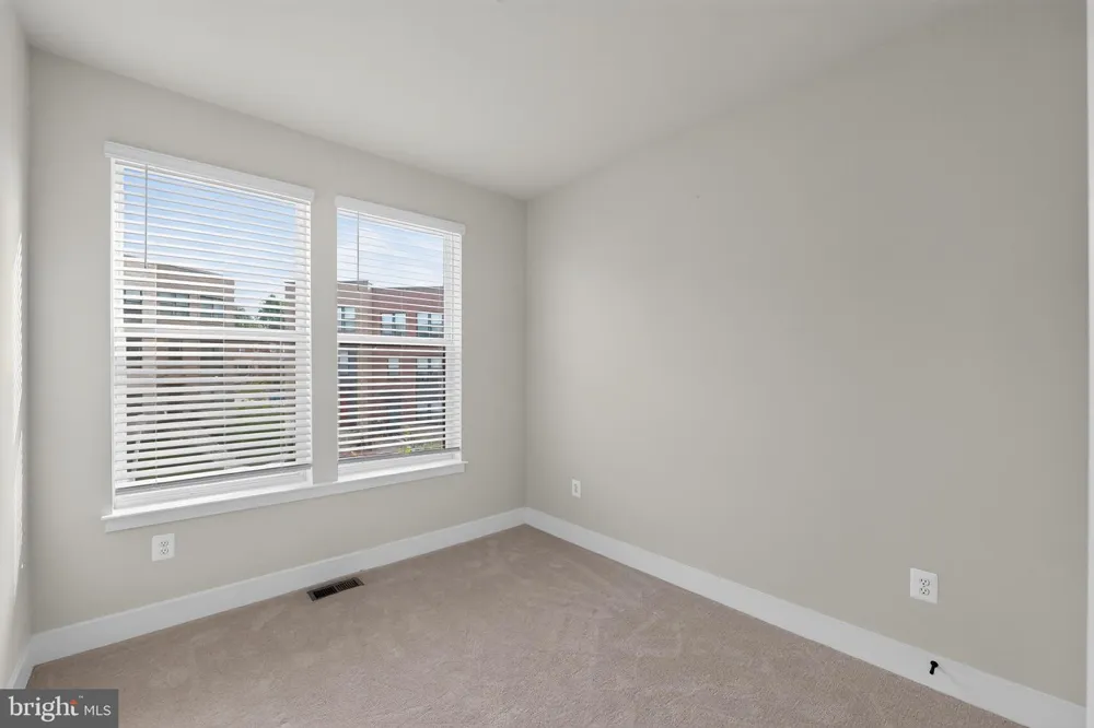 4211 LAPLATA AVENUE Baltimore, MD 21211