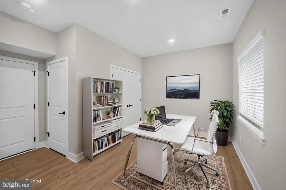 4211 LAPLATA AVENUE Baltimore, MD 21211