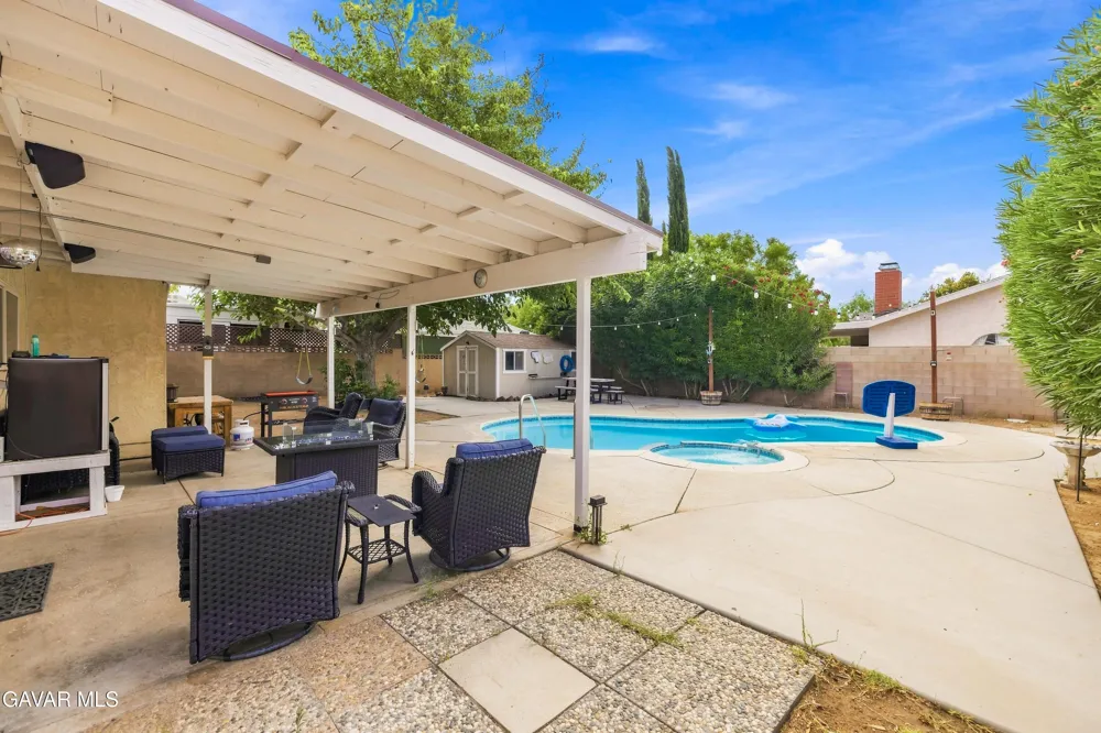 42353 45th Street Quartz Hill, CA 93536