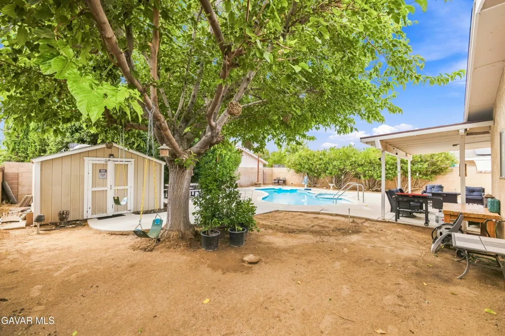 42353 45th Street Quartz Hill, CA 93536