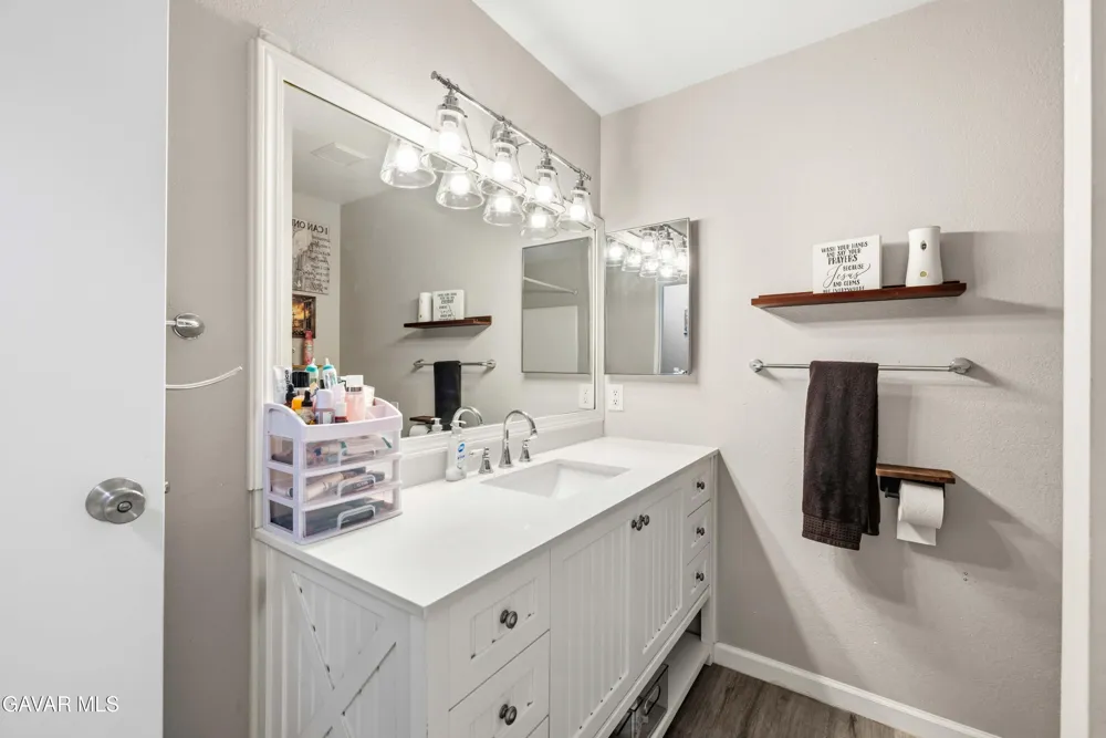 42353 45th Street Quartz Hill, CA 93536