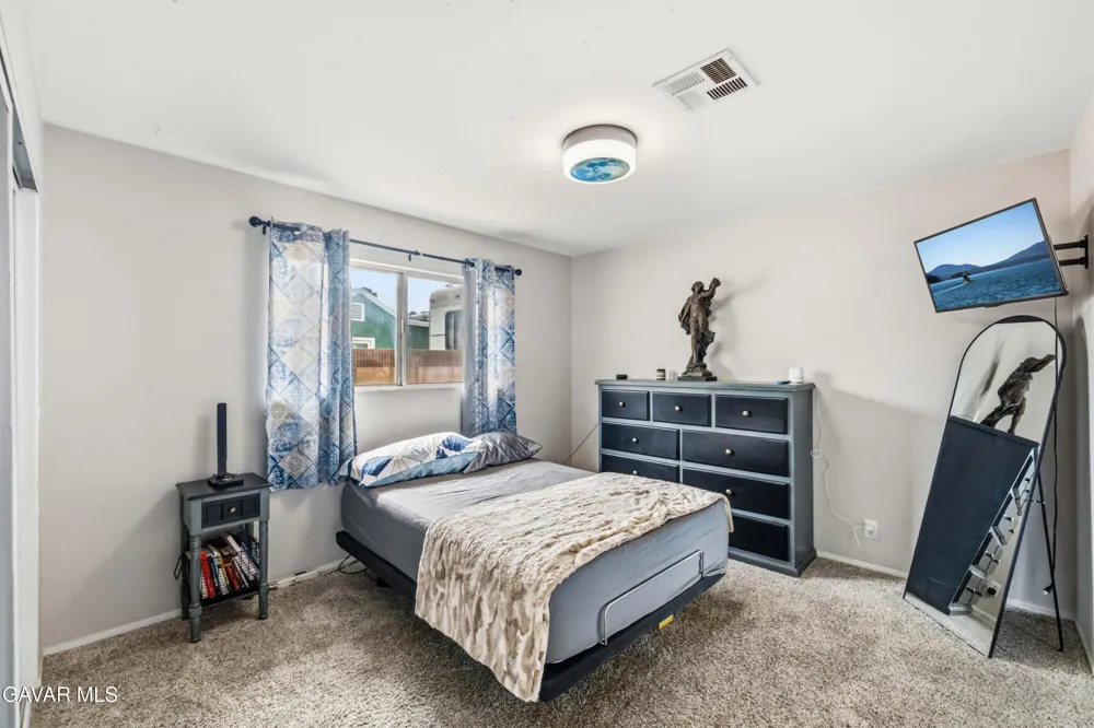 42353 45th Street Quartz Hill, CA 93536