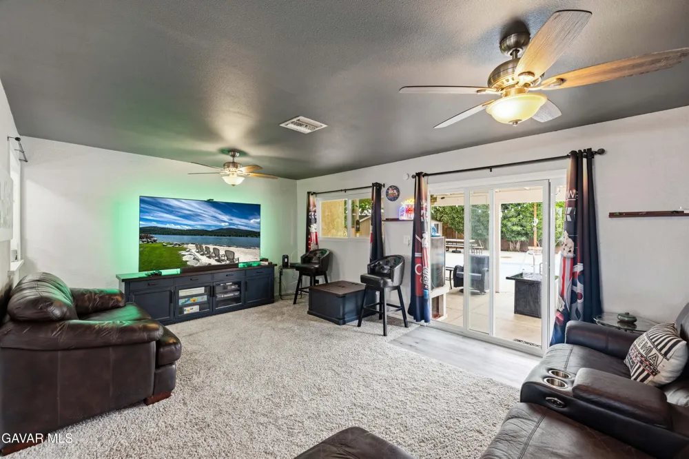 42353 45th Street Quartz Hill, CA 93536