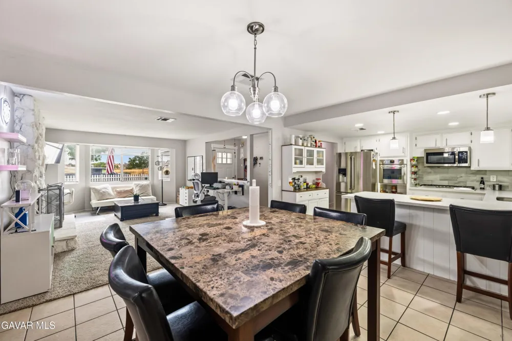 42353 45th Street Quartz Hill, CA 93536
