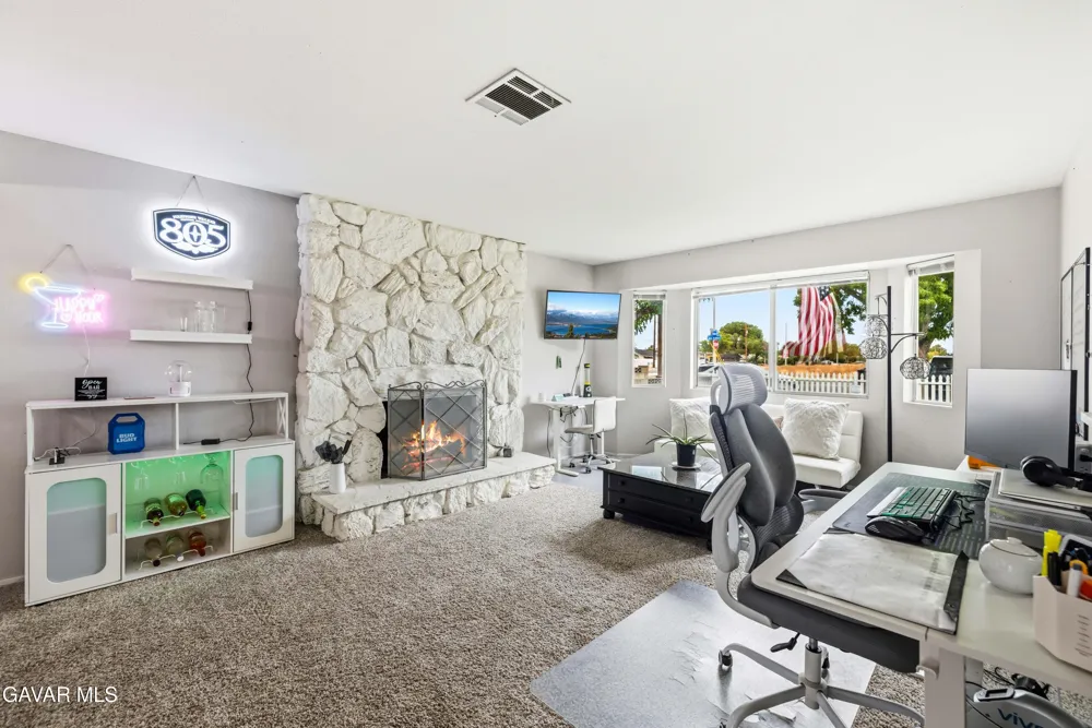 42353 45th Street Quartz Hill, CA 93536