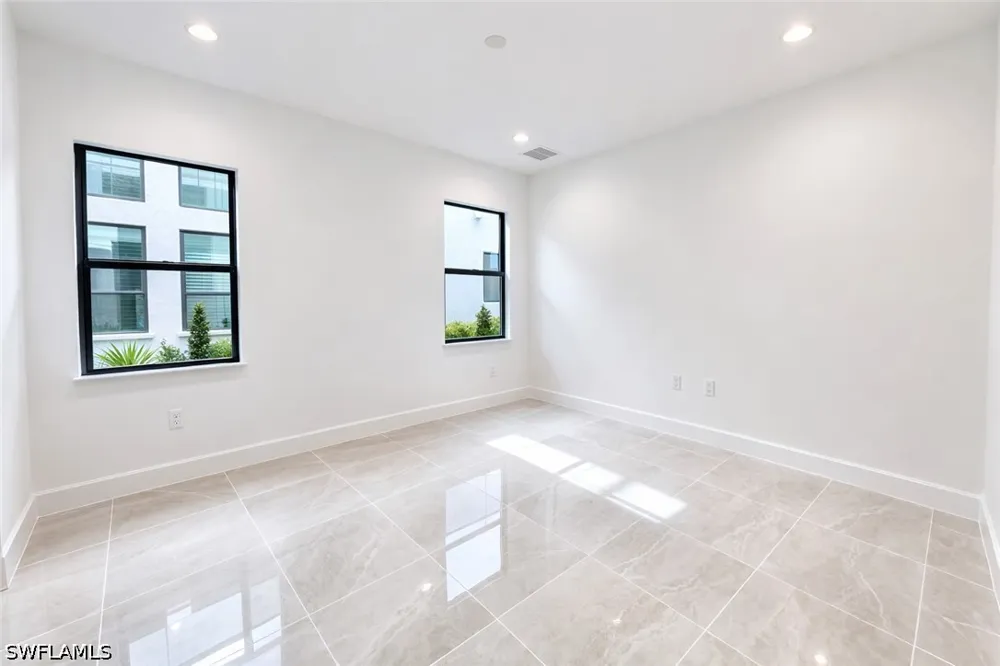 Woodbury Drive Estero, FL 33928