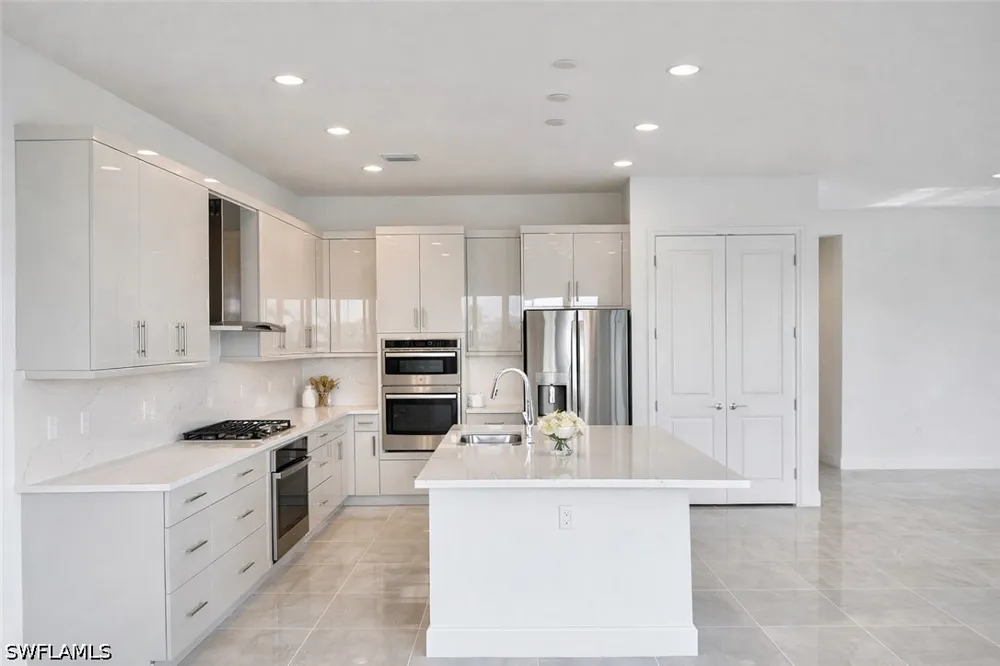 Woodbury Drive Estero, FL 33928