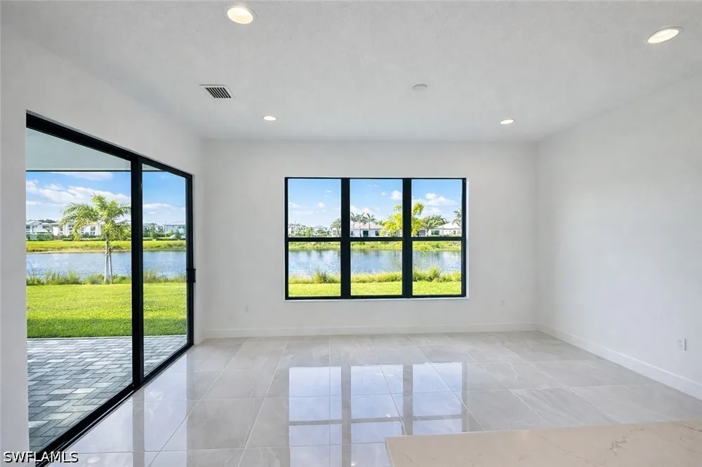 Woodbury Drive Estero, FL 33928