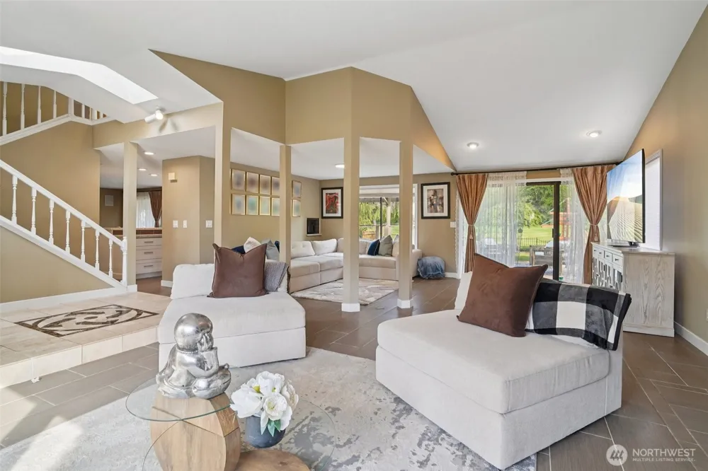 25114 Lake Wilderness Country Club Drive SE Maple Valley, WA 98038