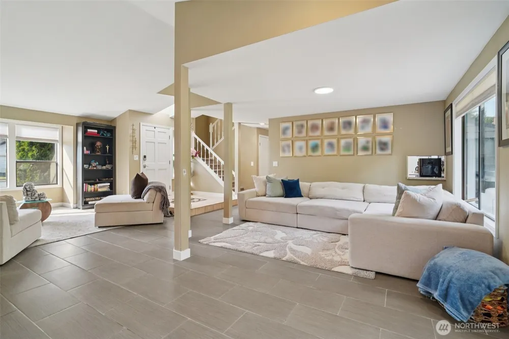 25114 Lake Wilderness Country Club Drive SE Maple Valley, WA 98038