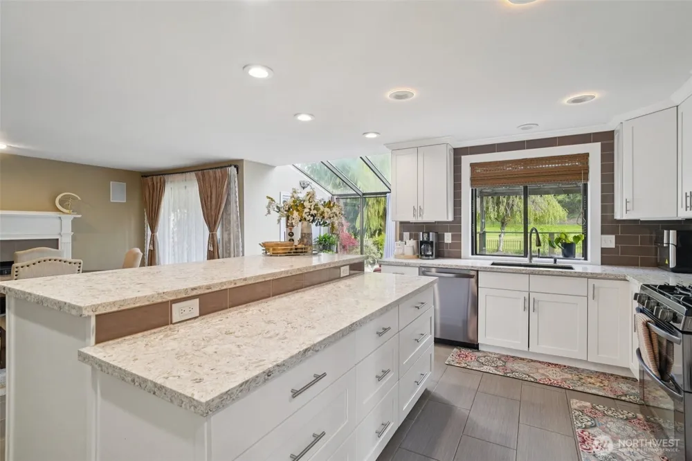 25114 Lake Wilderness Country Club Drive SE Maple Valley, WA 98038