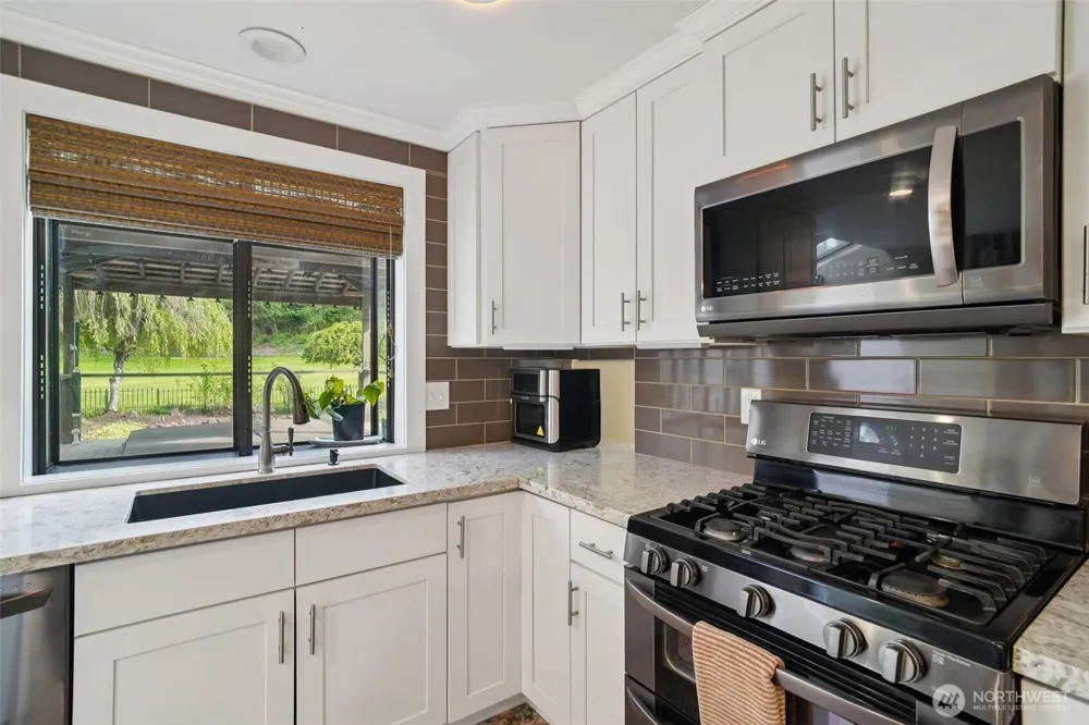 25114 Lake Wilderness Country Club Drive SE Maple Valley, WA 98038