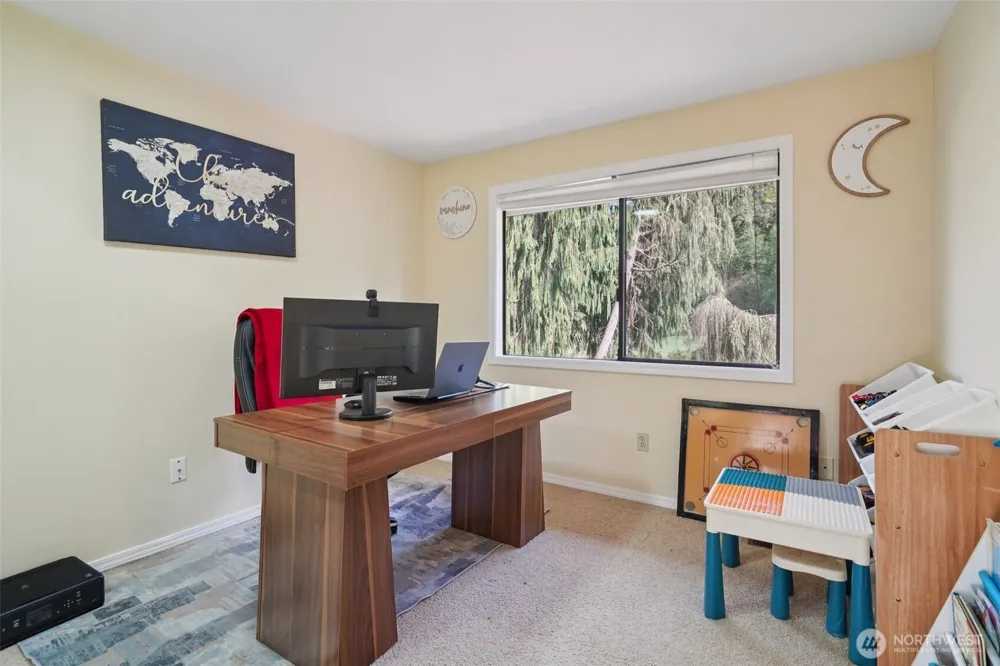25114 Lake Wilderness Country Club Drive SE Maple Valley, WA 98038
