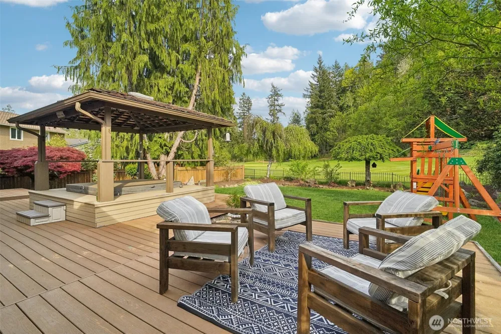 25114 Lake Wilderness Country Club Drive SE Maple Valley, WA 98038