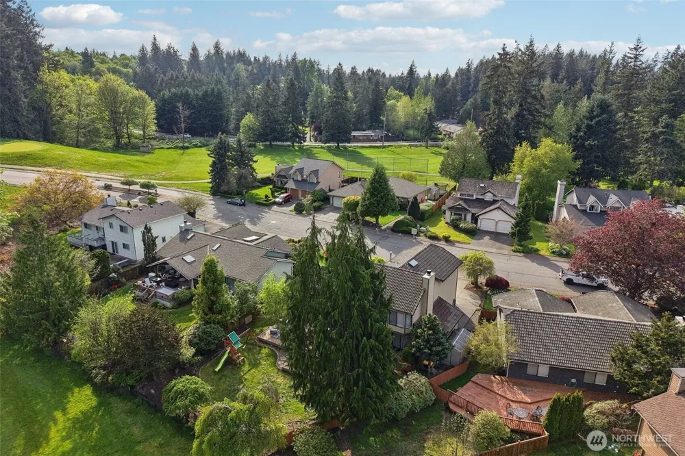 25114 Lake Wilderness Country Club Drive SE Maple Valley, WA 98038