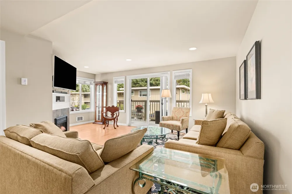 7803 218 STREET SW #D Edmonds, WA 98026