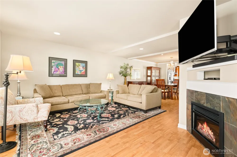 7803 218 STREET SW #D Edmonds, WA 98026