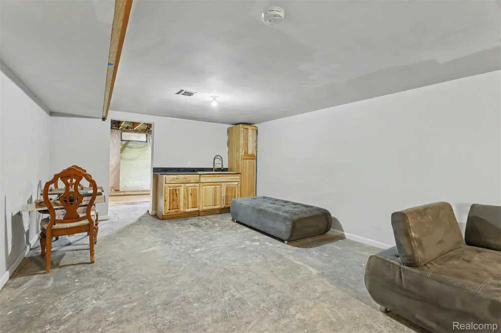 3216 Circle Drive Flint City, MI 48507