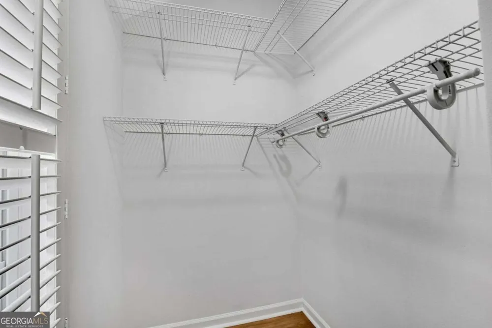 1806 Waters Edge TRL Roswell, GA 30075