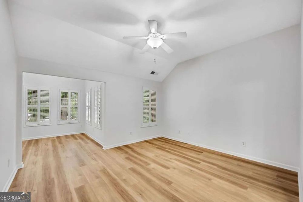 1806 Waters Edge TRL Roswell, GA 30075