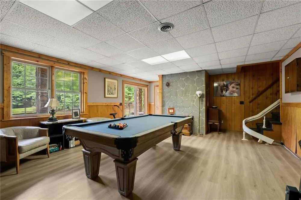 140 J R ROAD NE Cartersville, GA 30121